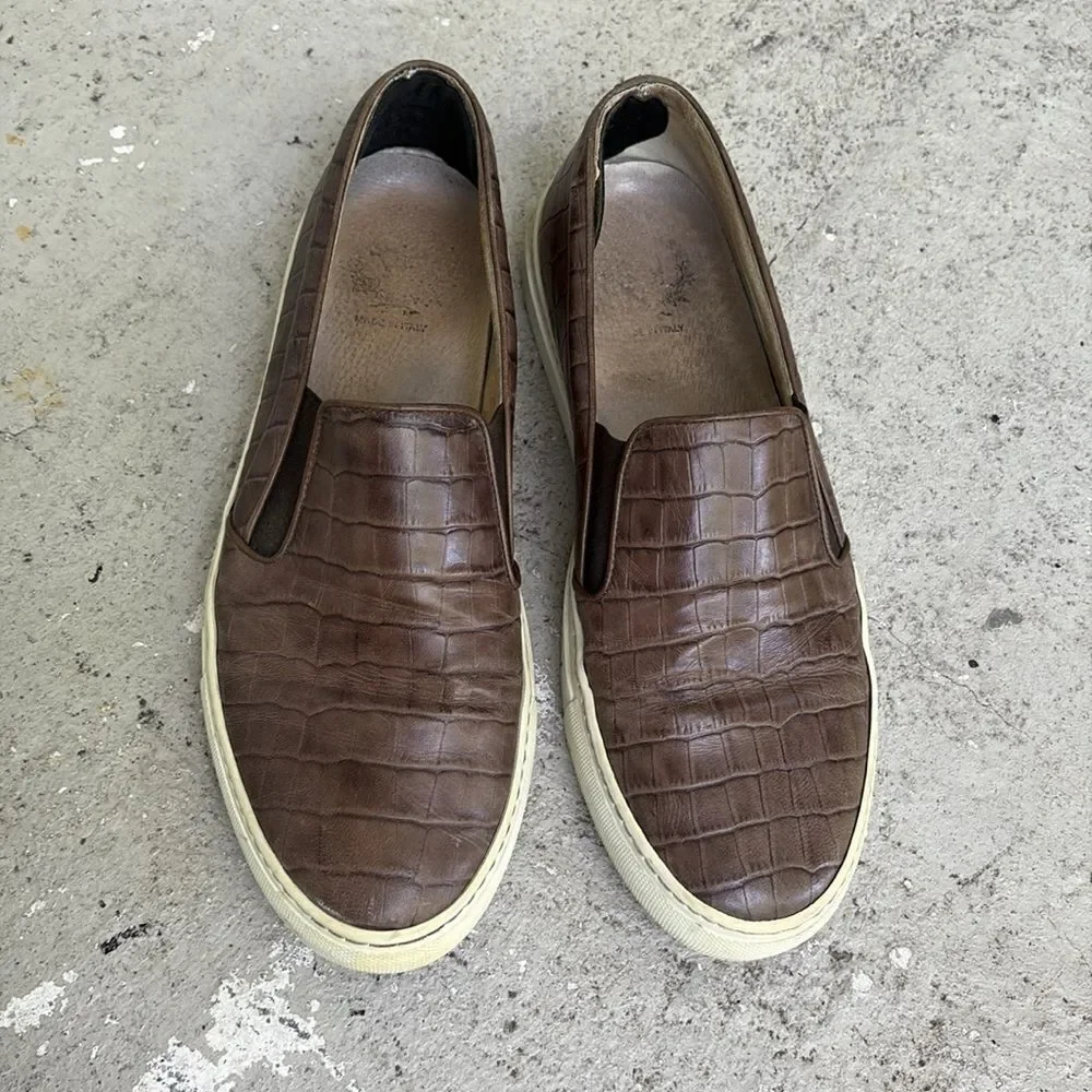 Del Toro embossed leather slippers